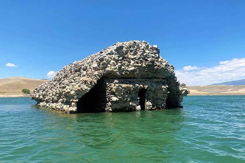 TOLORS RESERVOIR, VOROTNAVANK, AGHITU MEMORIAL, SISAVANK